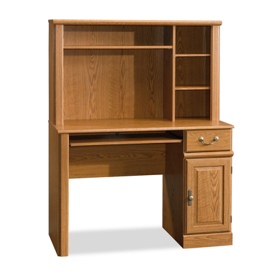 Orchard Hills 42.6" Desk with Hutch and Storage – Carolina Oak | Bureau Orchard Hills de 42,6 po avec crédence et rangement - chêne Carolina