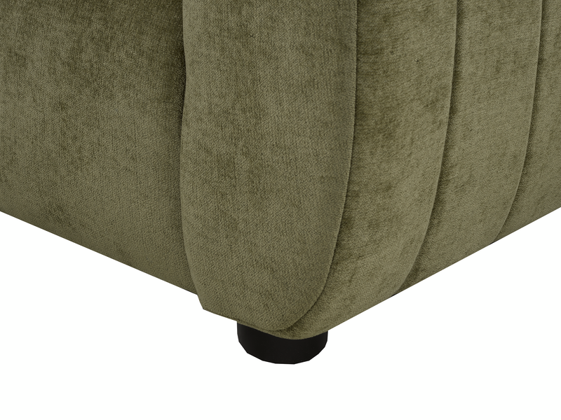 Sofa Pebble de 96 po fabriqué au Canada en tissu avec coussins décoratifs assortis - vert
