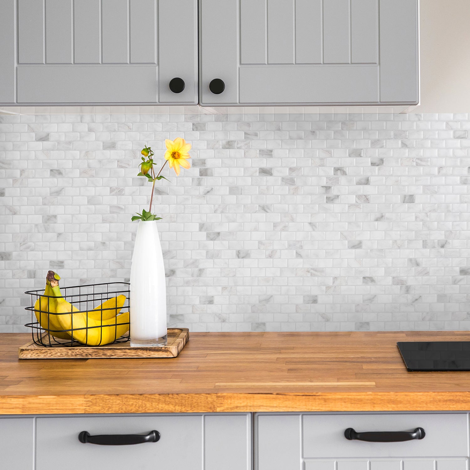 Smart Tiles Carreau de dosseret à peler et coller en gel 9 po x 9 po et Smart Tiles Carreau de dosseret à peler et coller en gel 9 po x 9 po et