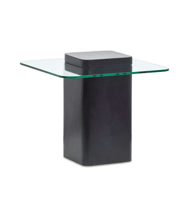 Table de bout contemporaine Trevor de 21,65 po avec dessus en verre et base en béton - obsidienne