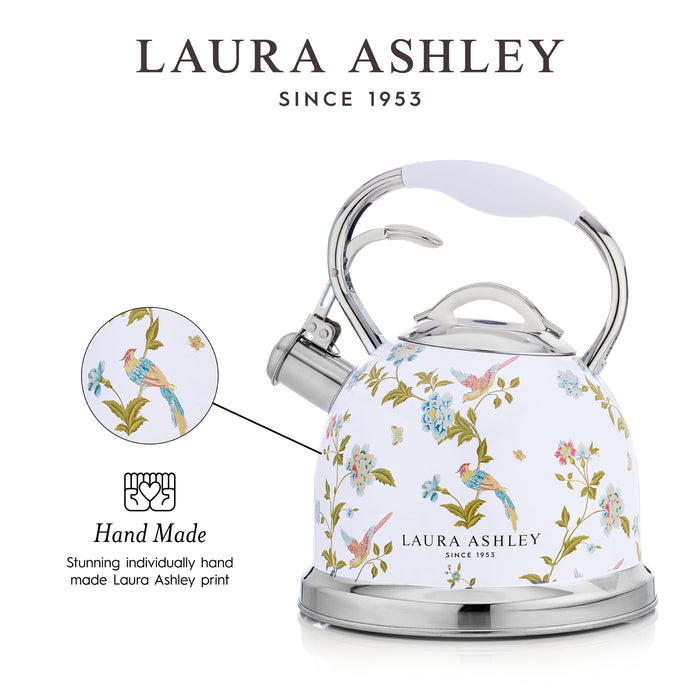 Bouilloire sur la cuisinière Laura Ashley en acier inoxydable, blanc d’Elveden - VQ-SBNK057-LAEW-CA