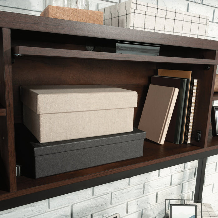 Crédence de bureau d’ordinateur Briarbrook de 60 po de qualité commerciale avec compartiments ouverts - brune