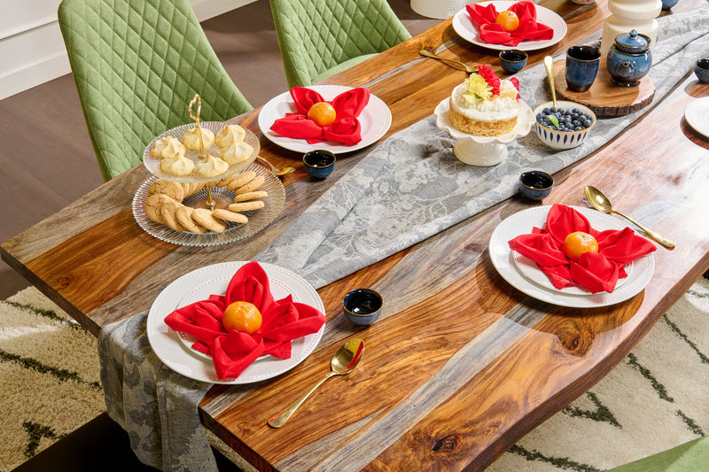 Table de salle à manger Bowery de 80 po (L) en sheesham et métal avec base trapézoïde - brune