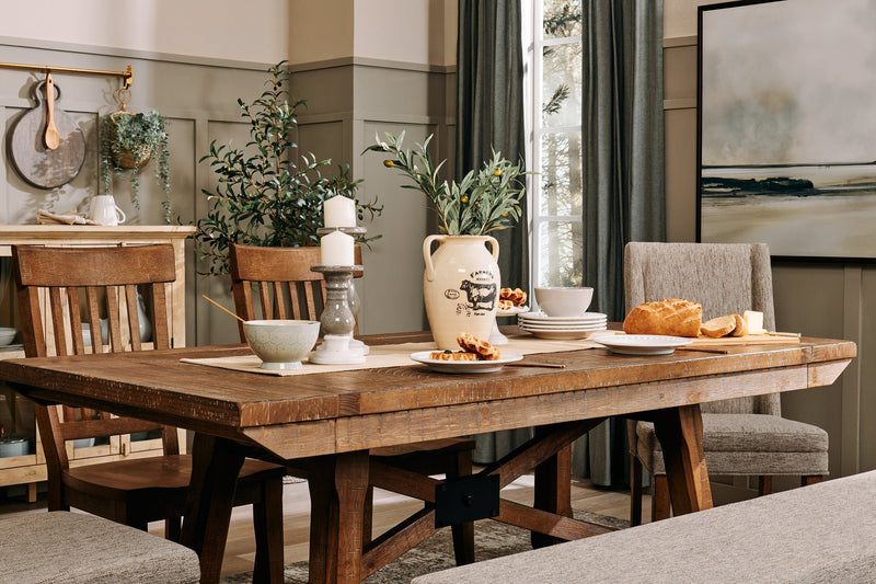 Table de salle à manger Cedar de 72,07 po (L) en pin avec base à tréteaux - brune