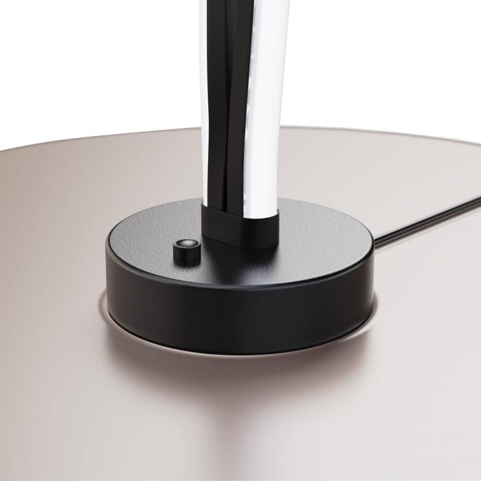 Lampe de table à DEL de 11 po noir mat et or rose à conception de boucle