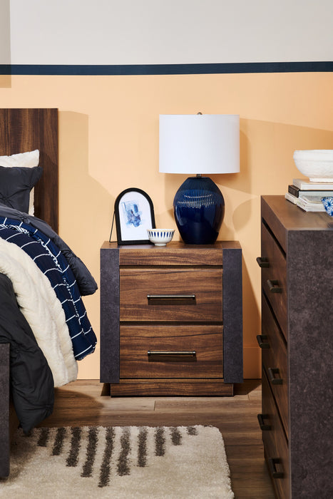 Table de nuit Dante de Scott Living de 24 po (L) x 24,3 po (H) à 2 tiroirs - brune