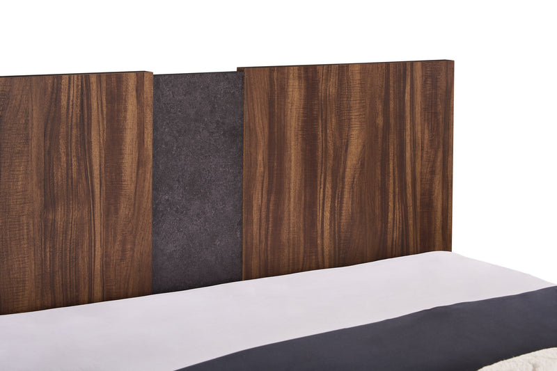 Lit à panneaux Dante de Scott Living avec tête de lit et cadre de lit, brun - format grand lit