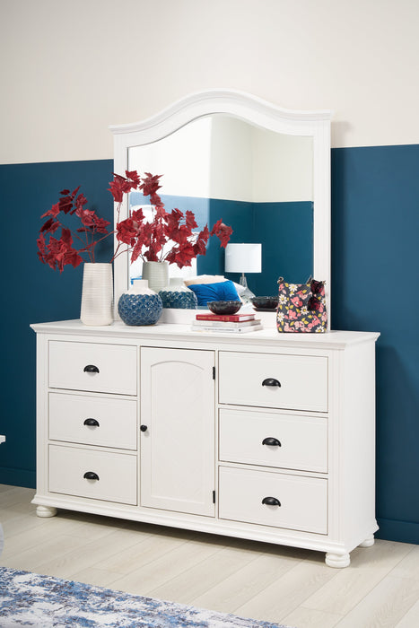 Commode de chambre à coucher Ella de 63 po (L) x 36 po (H) à 6 tiroirs avec armoire - blanche