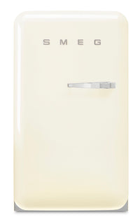 Réfrigérateur compact Smeg rétro de 4,31 pi3 - FAB10ULCR3