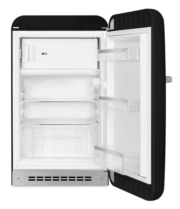 Réfrigérateur compact Smeg rétro de 4,31 pi3 - FAB10URBL3