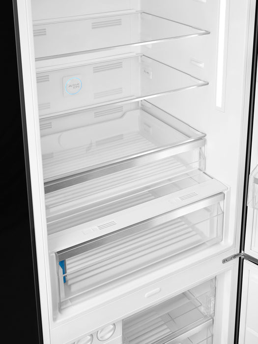 Réfrigérateur Smeg rétro de 18 pi3 à congélateur inférieur - FAB38URBL