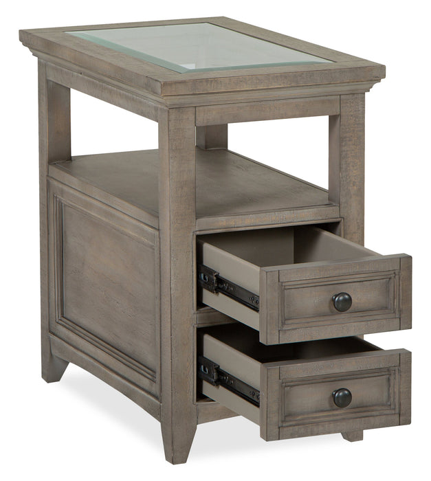 Table de fauteuil traditionnelle Hanson de 15 po en pin - gris tourterelle