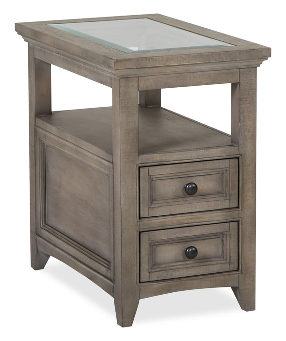 Table de fauteuil traditionnelle Hanson de 15 po en pin - gris tourterelle