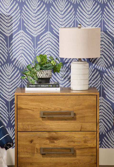 Table de nuit Henri de Scott Living de 26 po (L) x 26 po (H) en bois à 2 tiroirs avec ports USB - brune