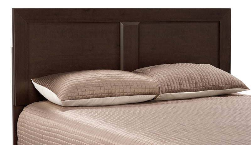 Ensemble de chambre à coucher Yorkdale 6 pièces avec lit à panneau, commode, miroir et table de nuit, brun - format grand lit