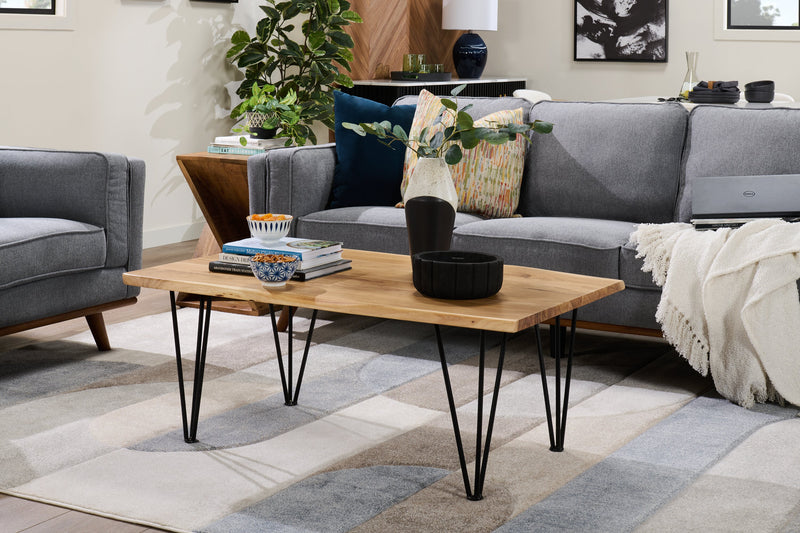 Table à café rustique Kaleb de 45 po - brune et noire avec pattes en métal