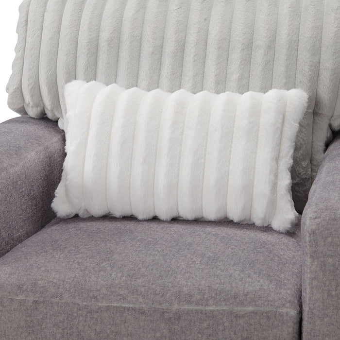 Fauteuil Koda de 41 po fabriqué au Canada en tissu de chenille et de fausse fourrure avec coussins amovibles - gris Paloma luxueux