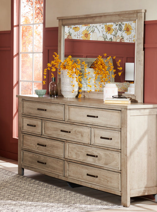 Commode Levi de 67 po (L) x 38 po (H) à 7 tiroirs en bois pour la chambre à coucher - gris bois de grève