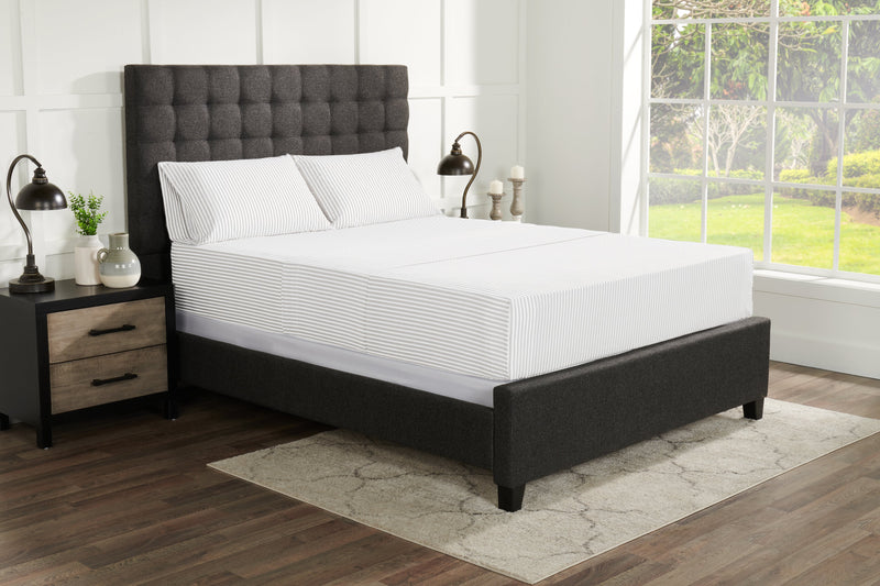 Ensemble de draps Striped de 4 pièces en coton pour très grand lit - gris clair