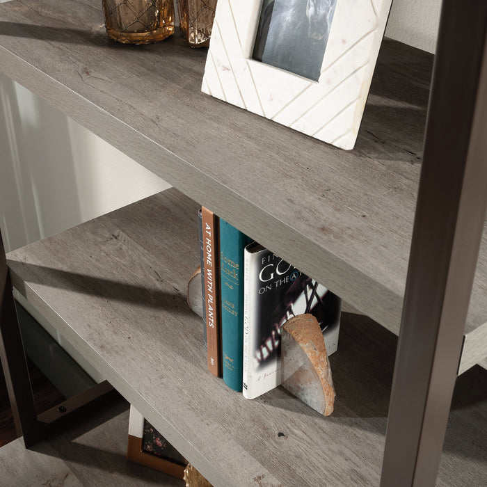 Crédence tout usage Manhattan Gate de 31,5 po de qualité commerciale à 2 tablettes - chêne mystique