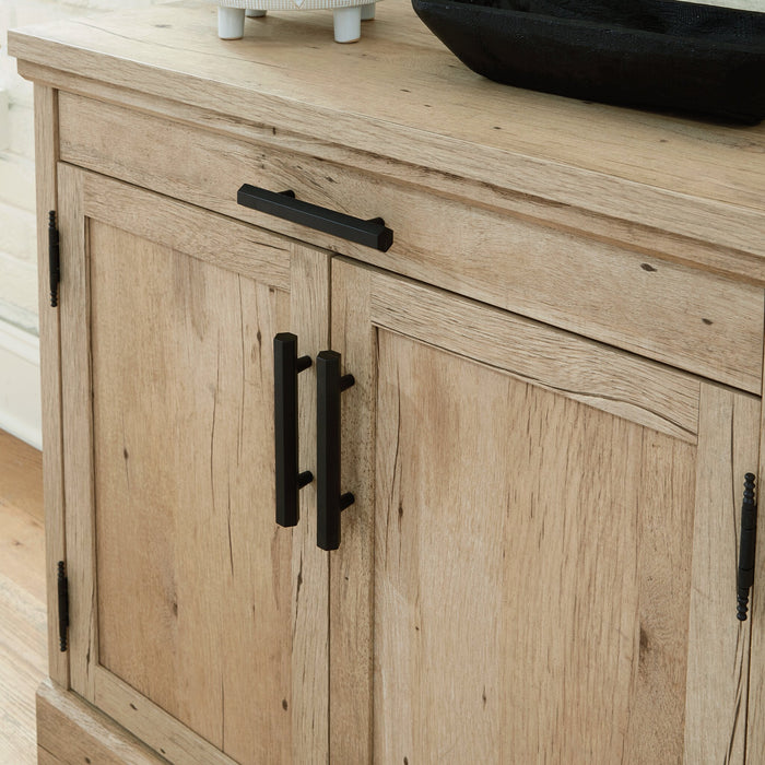 Armoire tout usage Mason Peak de 31,26 po de qualité commerciale - chêne clair