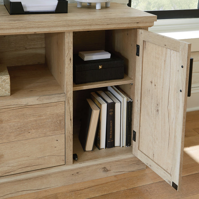 Petit bahut Mason Peak de 47,09 po de qualité commerciale avec tiroir et armoire - chêne clair