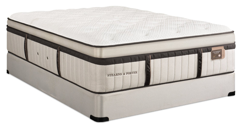 Ensemble matelas luxueux à Euro-plateau Middlesbrough de Stearns & Foster pour grand lit
