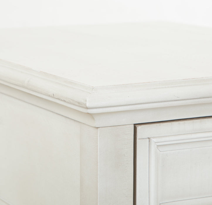 Table de bout traditionnelle Newman de 20 po avec rangement et tablette - pin blanc albâtre