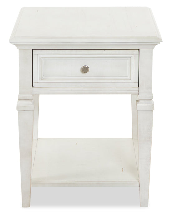 Table de bout traditionnelle Newman de 20 po avec rangement et tablette - pin blanc albâtre