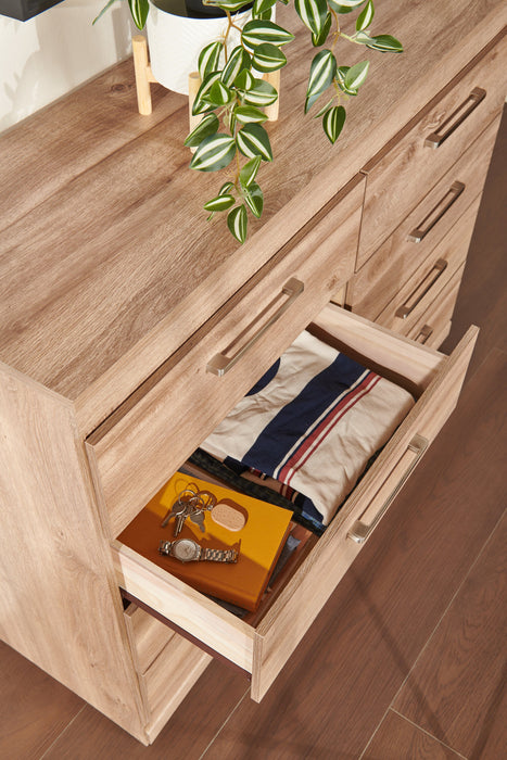 Commode de chambre à coucher Oakley de 49 po (L) x 37 po (H) à 8 tiroirs, fabriquée au Canada - naturelle