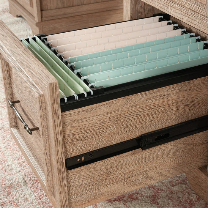 Bureau de direction Rollingwood de 65,98 po de qualité commerciale à 7 tiroirs - chêne brossé