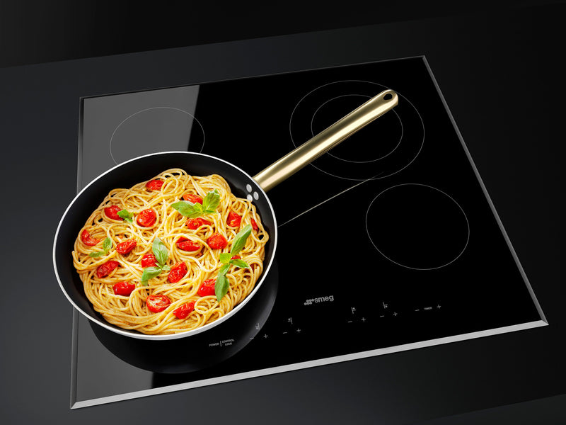 Surface de cuisson électrique Smeg de 24 po - SEU244ETB