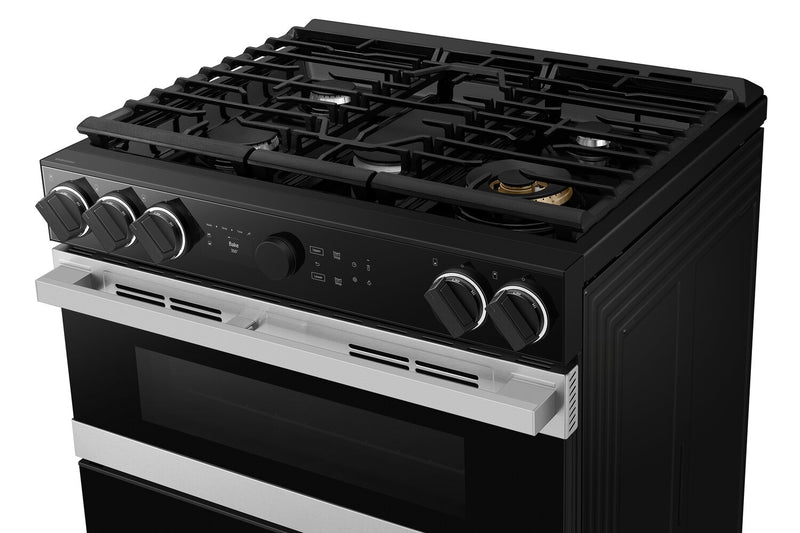 Cuisinière à gaz encastrée Samsung de 6,3 pi³ avec fonction Flex DuoMC - acier inoxydable - NSY6DG8550SRAC