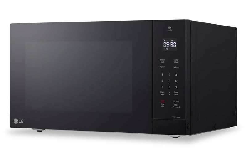 Four à micro-ondes de comptoir LG NeoChefMC de 1,5 pi3 avec technologie Smart Inverter et cuisson par capteur - MSER1590B