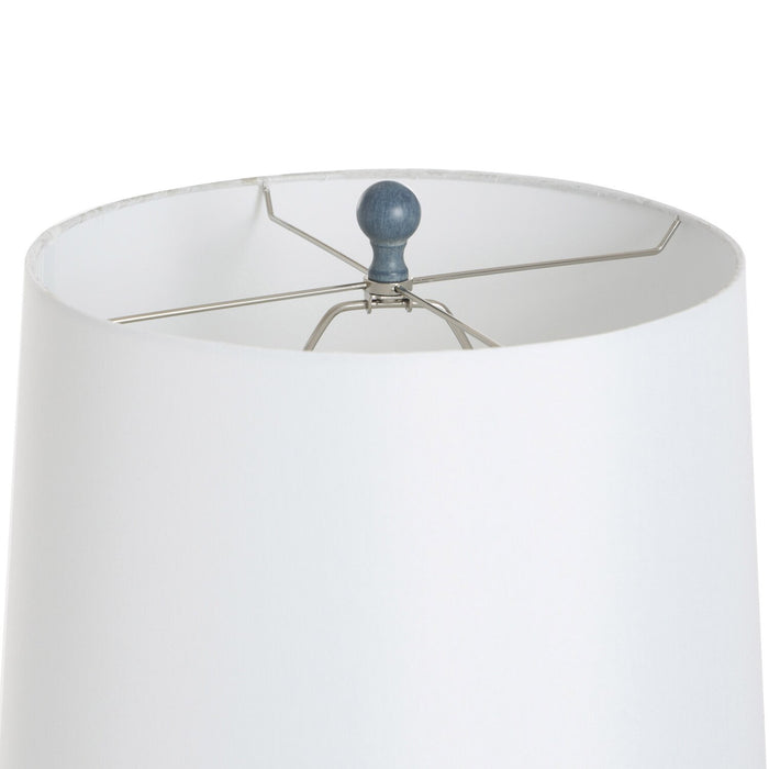 Lampe de table texturée Sadie de 31,5 po avec abat-jour blanc - lavis denim 