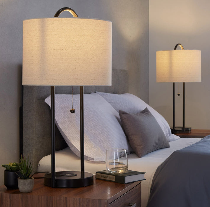 Lampe de table Orbit de 28 po en métal avec recharge sans fil et abat-jour en lin naturel – bronze huilé