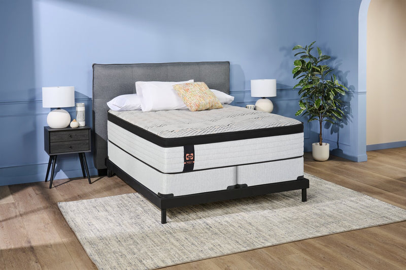 Ensemble Matelas semi-ferme à Euro-plateau Bronson PosturepedicMD Plus de série 1000 de Sealy pour très grand lit