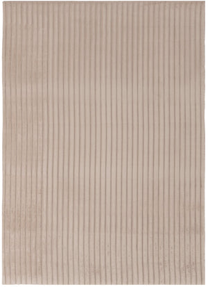 Carpette Channel en fausse fourrure taupe avec revers en mousse à mémoire de forme - 5 pi x 7 pi