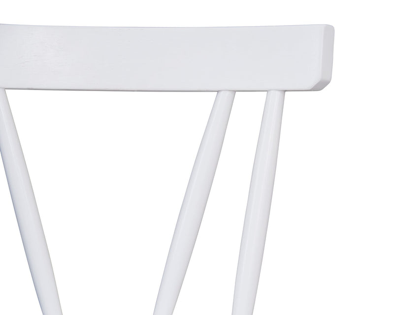Chaise de salle à manger Remi avec dossier à lattes courbé - blanche