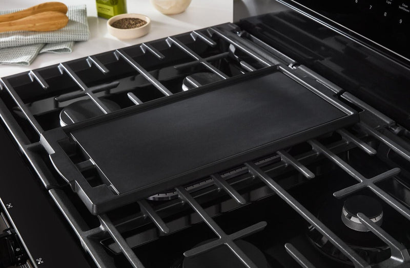Cuisinière intelligente à gaz Whirlpool de 5 pi³ avec friture à air et autonettoyage - noire - WFGS7530RB