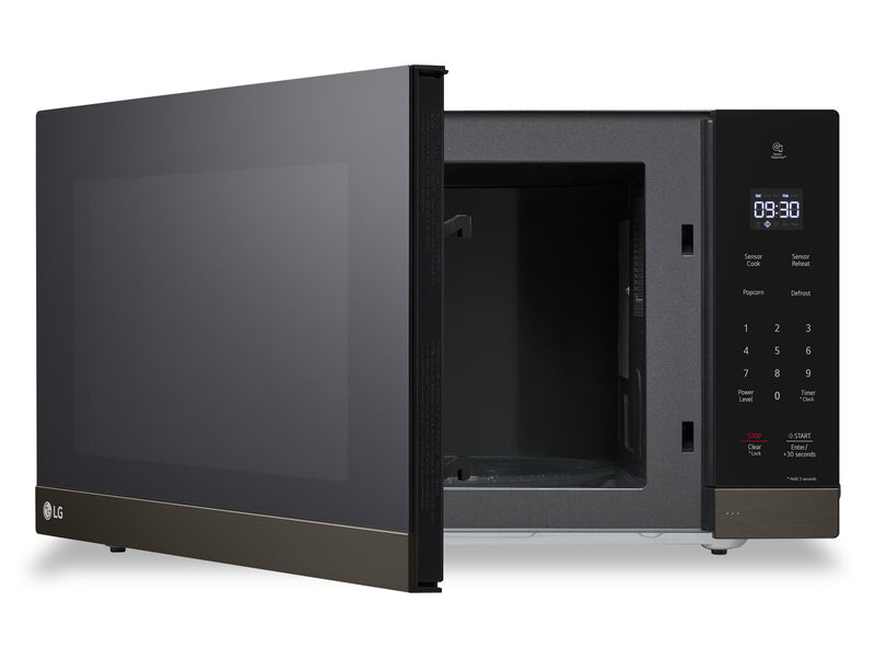 Four à micro-ondes de comptoir LG NeoChefMC de 2 pi3 avec technologie Smart Inverter et cuisson par capteur - MSER2090D
