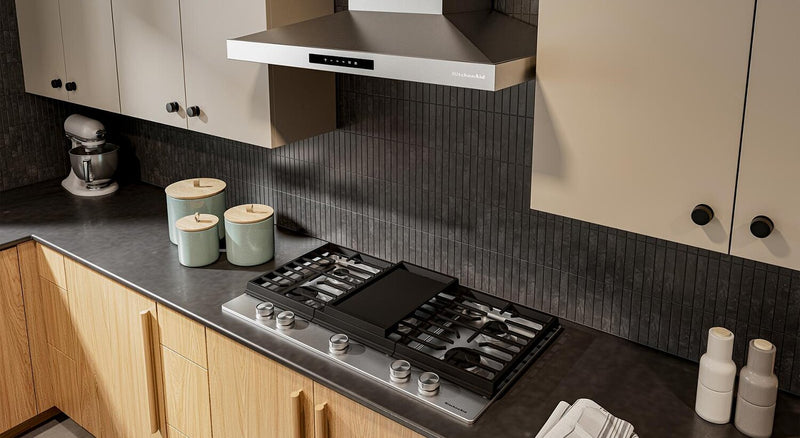 Surface de cuisson à gaz sur métal KitchenAid avec grille pour wok intégrée - acier inoxydable - KCGK736SSS