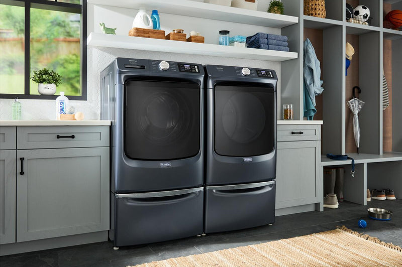 Laveuse intelligente à chargement frontal Pet Pro de 5,8 pi3 et sécheuse électrique de 7,4 pi3 de Maytag – acier minuit