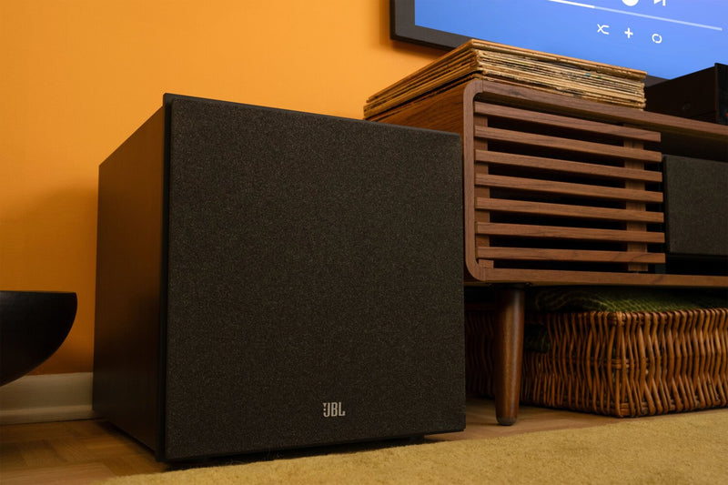 Caisson d’extrêmes graves amplifié de 300 W JBL Stage 200P de 10 po – noir (JBL200PBLKAM)