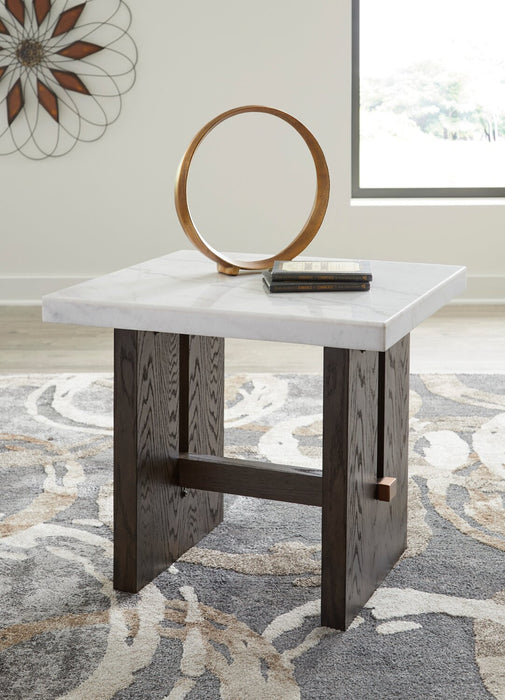 Table de bout Warwick de 26 po en bois massif et en marbre - blanche et chêne brun