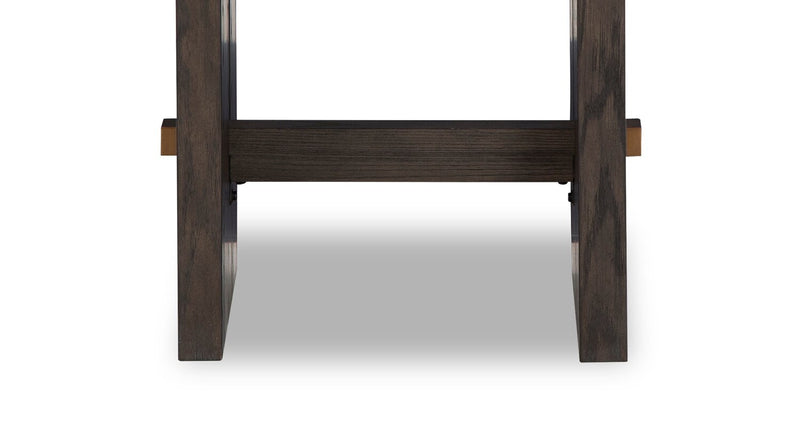 Table de bout Warwick de 26 po en bois massif et en marbre - blanche et chêne brun