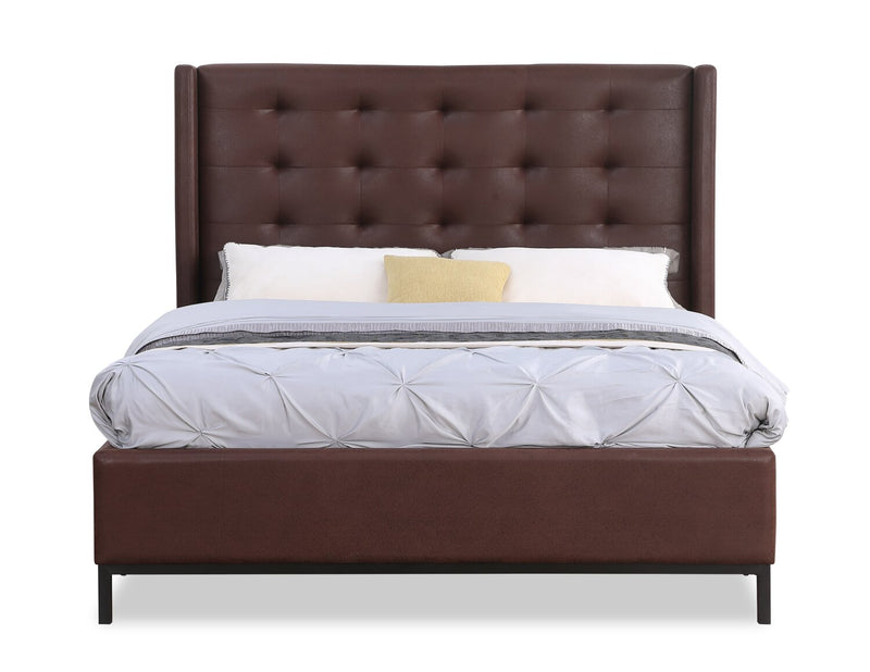 Lit plateforme rembourré Hugo en tissu de cuir végétalien brun avec capitonnage - format très grand lit