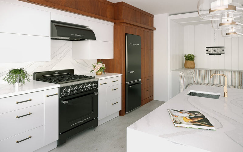 Cuisinière à gaz Classic Rétro par Unique de 36 po et de 5,2 pi3 à 6 brûleurs avec convection - noir minuit - UGP-36CR B