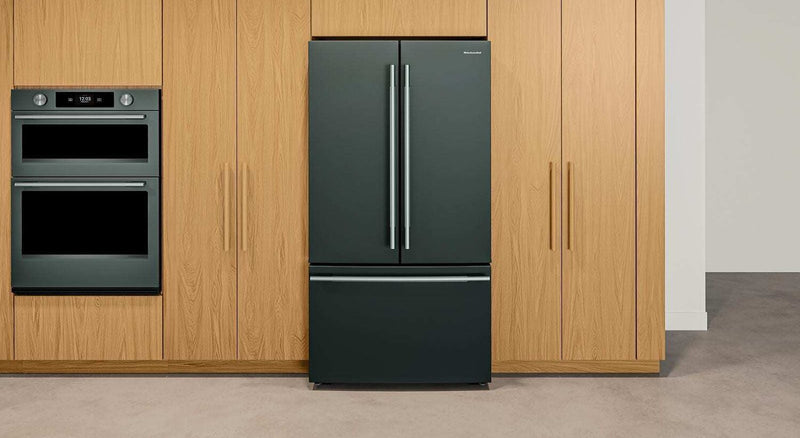 Réfrigérateur KitchenAid de profondeur comptoir à portes françaises avec distributeur d’eau interne - genièvre - KRFC336SJP