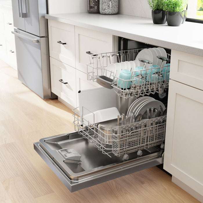 Lave-vaisselle intelligent Bosch de série 300 de 24 po de 48 dBA avec PrecisionWashMD - acier inoxydable - SHE41CM5N